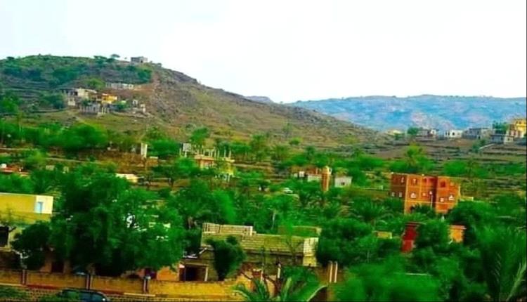 مقتل وإصابة 14 مدنياً في قصف حوثي استهدف قرية في تعز
