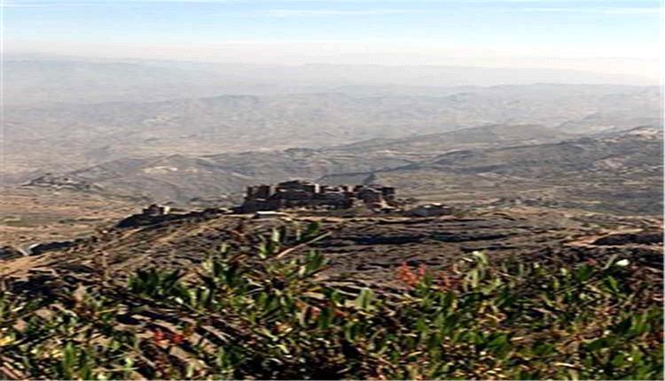 غارات جوية تستهدف مخزن أسلحة للحوثيين في جبل حبشي غربي تعز