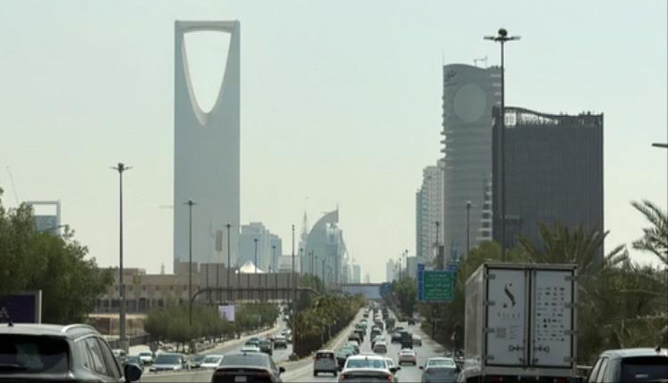 إسبانيا تقر تسهيلات اجتماعية جديدة قبيل الانتخابات المبكرة