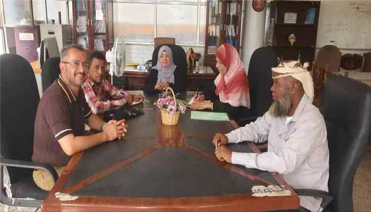 
تربية عدن تبحث تعزيز التعليم الإلكتروني وتطوير الكفاءات المدرسية