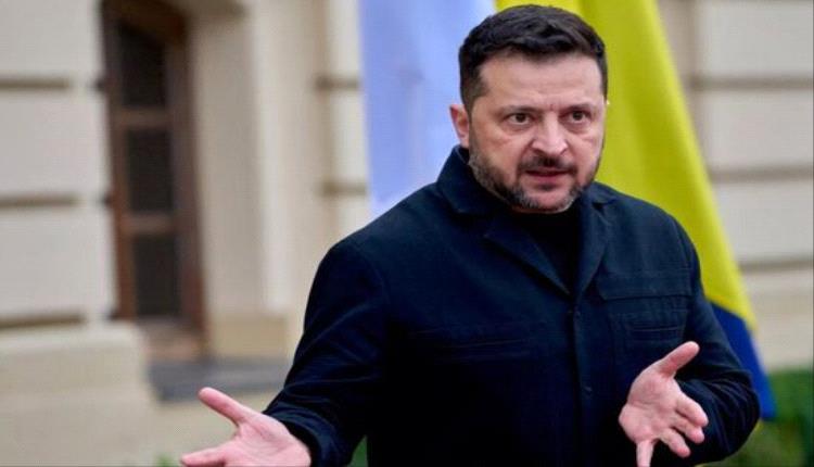 زيلينسكي يفرض عقوبات على 83 روسيًا و79 شركة على خلفية الصناعات العسكرية
