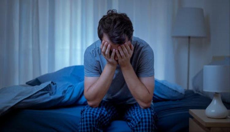 دراسة تكشف أن تناول ثمرتي كيوي قبل النوم قد يساعد على تحسين جودته