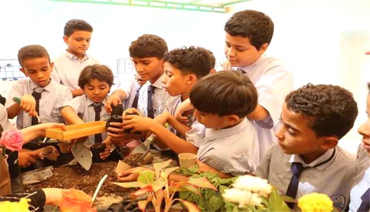 مؤسسة أرض السلام تنفذ دورة «صغارنا يزرعون» لتعزيز ثقافة الزراعة المنزلية لدى أطفال سيئون