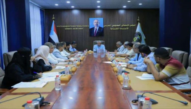 أمانة الانتقالي تثمن الاستجابة الشعبية لدعوة الزُبيدي للتعبئة وتؤكد تعزيز التماسك الجنوبي
