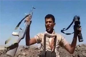قوات العمالقة ودرع الوطن تشن هجوماً واسعاً على مواقع الحوثيين في باب المندب وسط غارات جوية