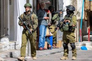 إصابة فلسطينيين في خان يونس بنيران الاحتلال