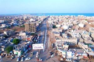 عاجل.. الحوثيون يخلون عدداً من فنادق المخا بالتزامن مع تقدم القوات الجنوبية