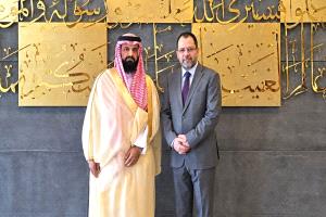 اليمن والسعودية تبحثان تفعيل مشروع الربط الكهربائي وتعزيز الشراكة في قطاع الطاقة