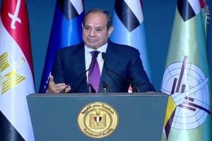 السيسي يكرّم مواقف السعودية والإمارات والكويت الداعمة لمصر