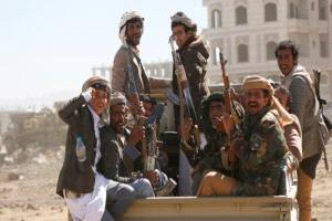 اليمن يطالب مجلس الأمن بإجراءات عقابية لوقف هجمات الحوثيين على مطار عدن