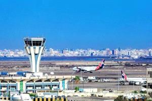 مسؤول بمطار عدن ينفي تعليق الرحلات ويؤكد انتظام حركة الطيران