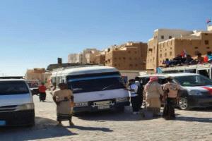 حشود أبناء شبام تتجه إلى سيئون للمشاركة في مليونية التعبئة الشعبية للدفاع عن الجنوب