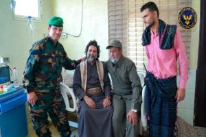 اللواء الجمالي يطمئن على صحة القائد أبو همام عقب تعرضه لجلطة دماغية ويطلع على حالته الصحية