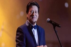 الفنان محمد الحلو في العناية المركزة بعد تعرضه لأزمة قلبية حادة