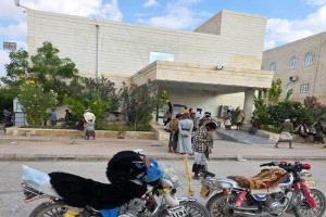 وصول جرحى من المقاومة الجنوبية إلى مستشفى بن زايد عقب هجوم في شبوة
