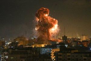 إسرائيل تعلن استهداف قيادي بارز في حماس بغارة على شقة في غزة