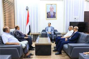 وزير الشباب والرياضة ومحافظ إب يبحثان احتياجات الأندية وتأهيل المنشآت الرياضية