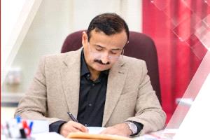 بن الوزير يوجّه بصرف أراضٍ سكنية لأسر شهداء الهجوم الحوثي في شبوة