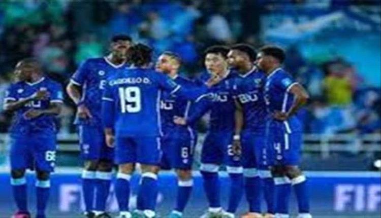 الهلال يضرب الأهلي بثلاثية ويتصدر الدوري السعودي