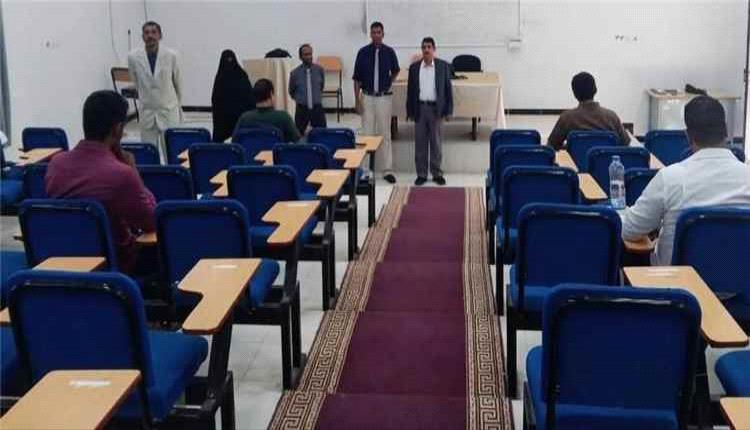جامعة شبوة تختبر 20 متقدمًا للمنافسة على 10 مقاعد في ماجستير إدارة الأعمال