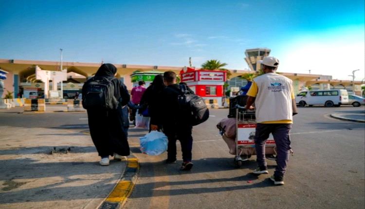 عودة طوعية جديدة.. 154 لاجئًا صوماليًا يغادرون اليمن إلى بلادهم
