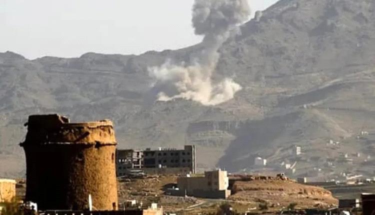 لأول مرة.. الطيران الحربي يقصف مواقع حوثية في جبهة حيس غربي تعز