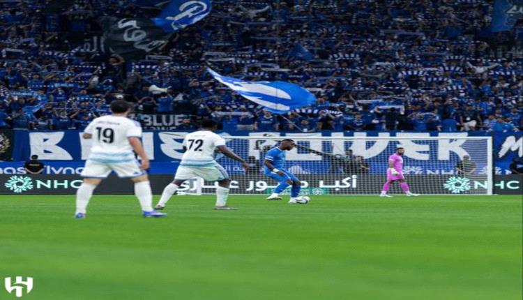 نيوم يصدم الهلال بثنائية مدوية ويمنح إنزاغي أول خسارة محلية
