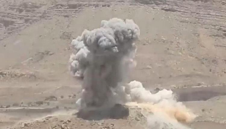 اشتباكات وقصف مدفعي وغارات جوية تستهدف مواقع مليشيا الحوثي جنوب تعز