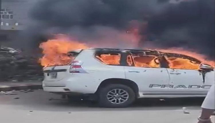 تصعيد في الضالع بإحراق مركبة تابعة لوزير الدفاع
