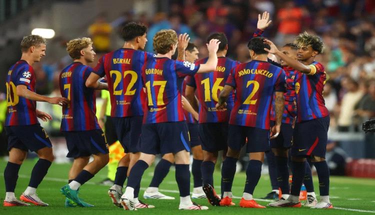 دوري الأبطال: ثنائية رافينيا تقود برشلونة إلى فوز عريض على فينورد