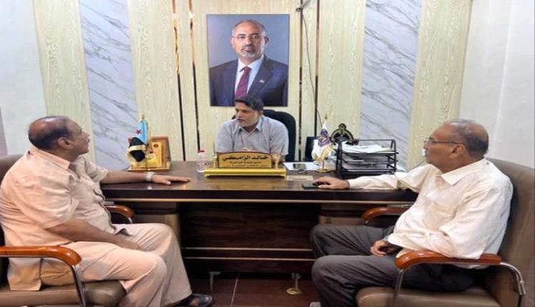 انتقالي عدن يناقش تحديات التعليم مع انطلاق العام الدراسي الجديد
