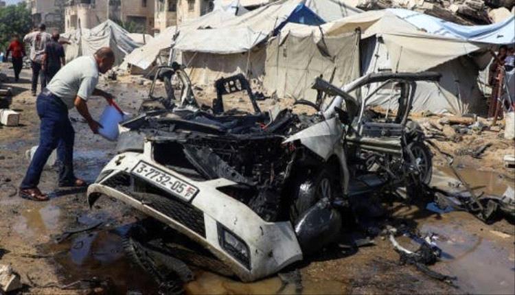 غارة إسرائيلية تستهدف مركبة في غزة وتوقع قتيلين