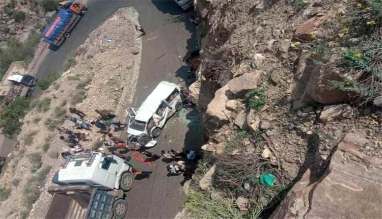 وفاة شخص وإصابة 29 آخرين في 16 حادثًا مروريًا بعدد من المحافظات