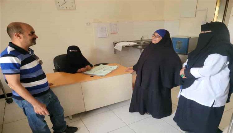 صحة البريقة تتفقد الخدمات الطبية في مركز بئر أحمد