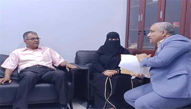 القطيبي والقلعة يبحثان تعزيز الأداء الخدمي والإداري في مديرية المعلا