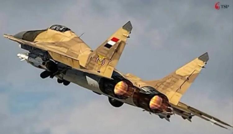 القوات الحكومية تعلن استهداف عناصر حوثية في المخا