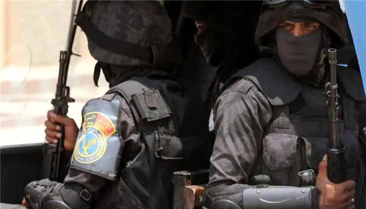 طالب ينهي حياة والده داخل منزله في البحيرة
