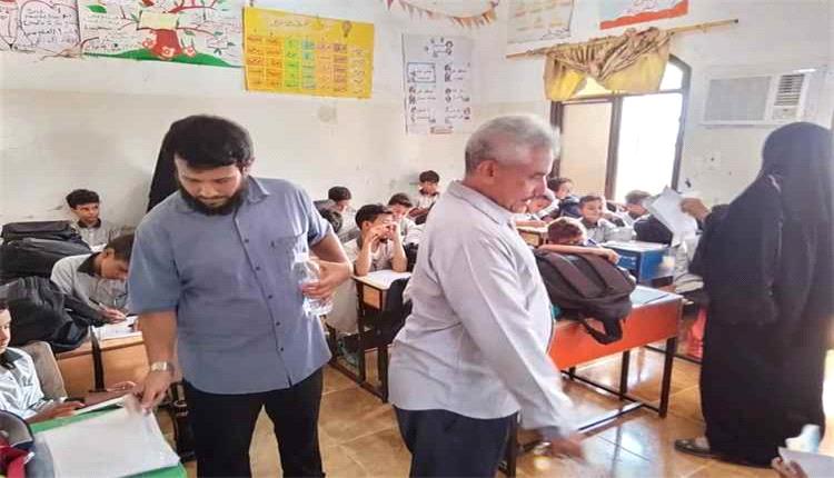 مدارس النهضة بجعار تدشّن اختبارات سبتمبر وتتابع أداء الطلاب داخل القاعات
