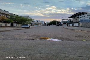 رياح قوية تضرب عدن منذ الصباح