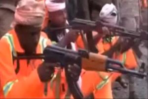 الحوثيون يجندون عمال النظافة قسرياً للقتال في صفوفهم