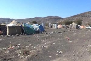 نزوح 540 أسرة جراء قصف حوثي على مناطق سكنية بالحديدة