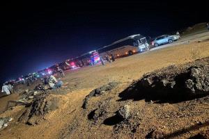 ازدحام واسع في منفذ الوديعة مع تزايد المسافرين إلى السعودية