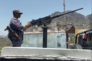 اللجنة العسكرية والأمنية بتعز تشدد على رفع الجاهزية وتنفيذ إجراءات حالة الطوارئ
