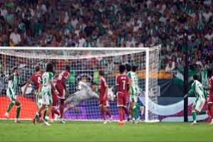 ريال بيتيس  يلحق الخسارة الأولى بضيفه ريال مدريد