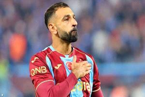 ابنة أردوغان تحتفل بهاتريك محمد صلاح في مواجهة غلطة سراي