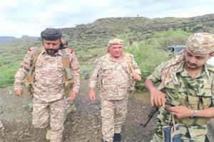 قيادات عسكرية تتفقد جاهزية القوات في جبهات جنوب تعز