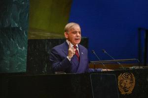 رئيس وزراء باكستان: أمن الحرمين الشريفين «خط أحمر»