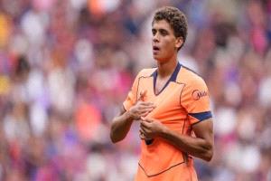 برشلونة يتمسك بحمزة عبدالكريم ويرفض إعارته