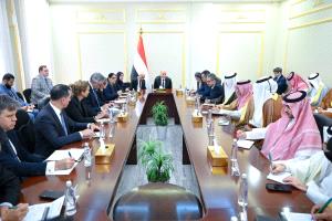 العليمي:  مليشيا الحوثيون يتحملون مسؤولية التصعيد وعلى المجتمع الدولي تنفيذ قراراته