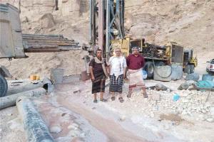 بدء حفر بئر جديدة لدعم إمدادات مياه المحضرة والمناطق المجاورة في عتق